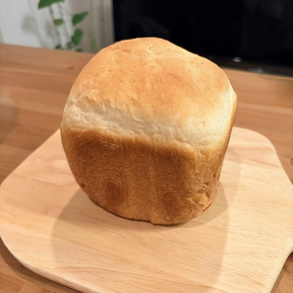 ホームベーカリーで焼いたパン