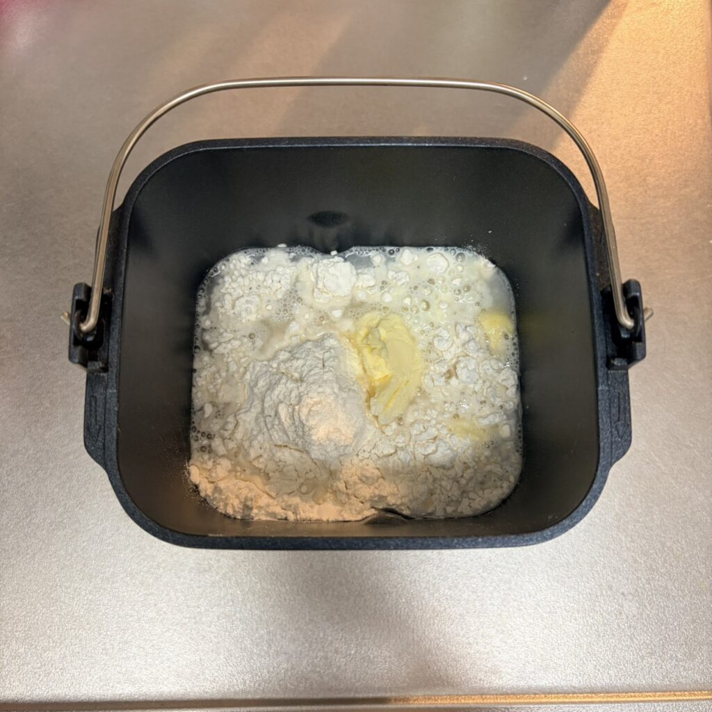 パンケースに材料を入れた写真