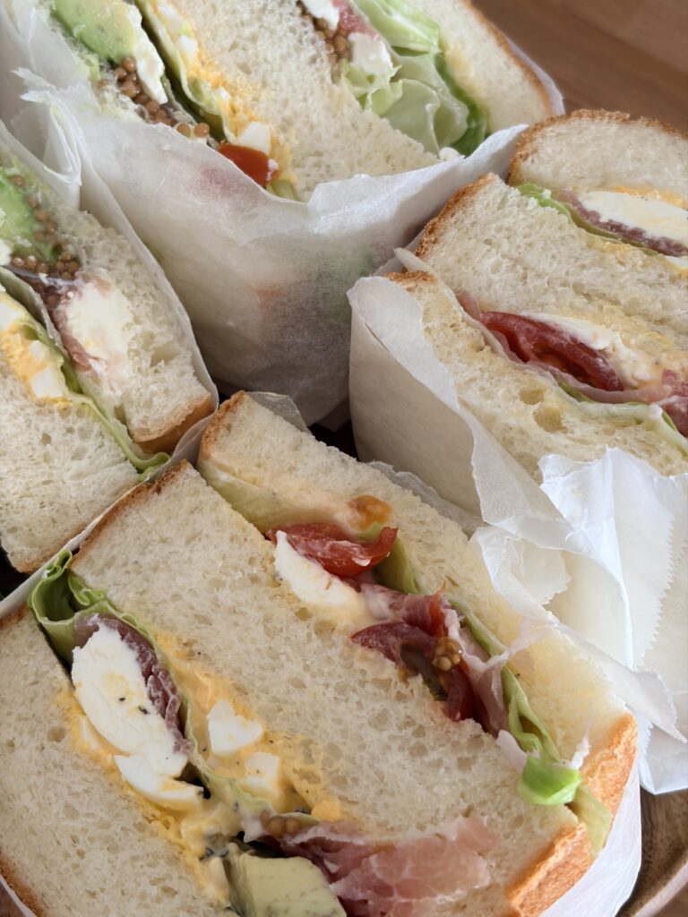 サンドイッチ　断面