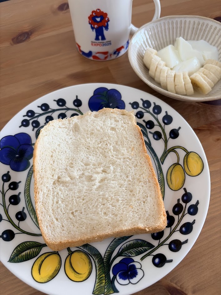 生クリーム食パン　お皿
